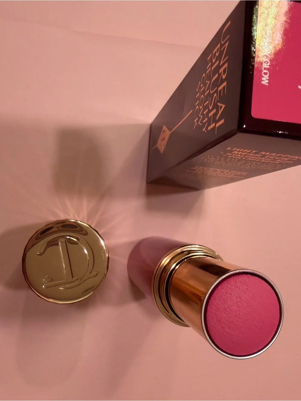 Charlotte Tilbury Unreal Blush Healthy Glow Stick - Pink Glow